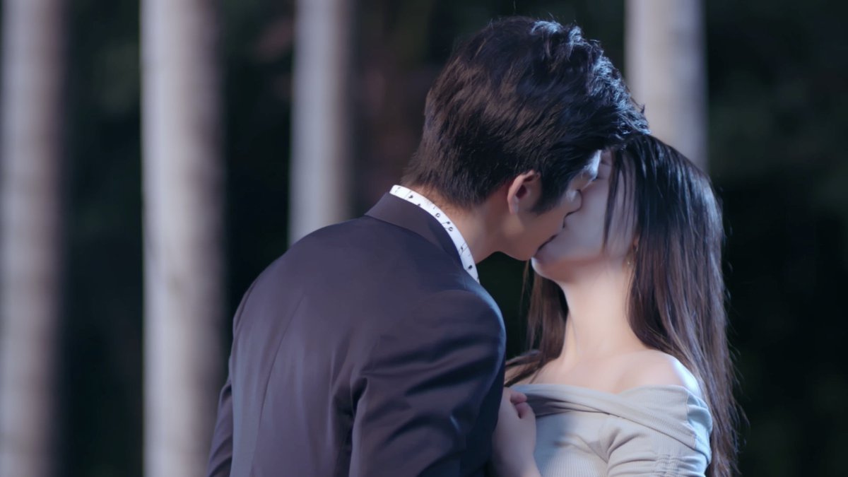 GMMTV's tweet photo. 😳😳😳  #นายคะอย่ามาอ่อยEP7 #GMMTV  

@MookWorranit @thelukevoyage https://t.co/1hL4lzBEWg