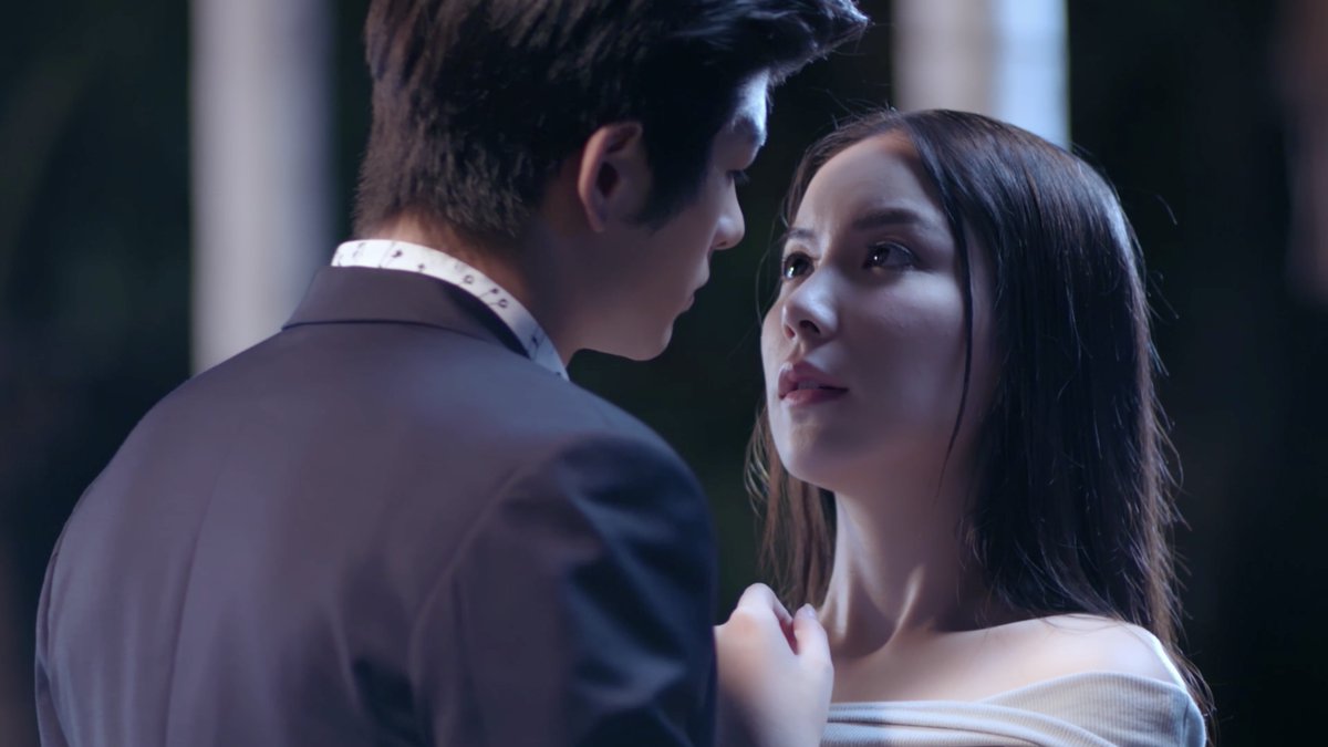 GMMTV's tweet photo. 😳😳😳  #นายคะอย่ามาอ่อยEP7 #GMMTV  

@MookWorranit @thelukevoyage https://t.co/1hL4lzBEWg