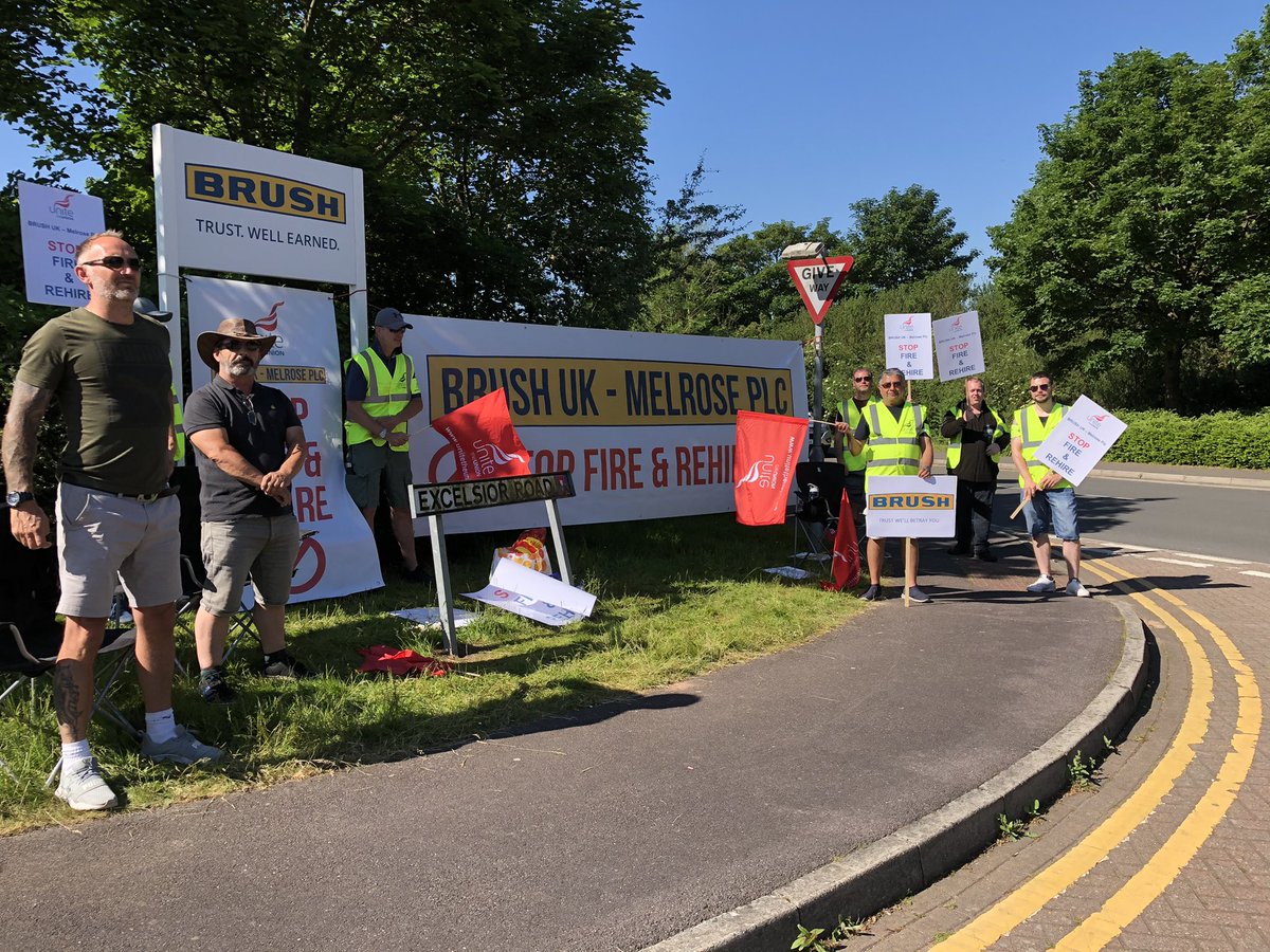 UniteEastMids's tweet photo. Week 3 of the strike at Brush Electrical in Ashby de-la Zouch . Our members are standing strong against management and their #fireandrehire tactics. #EndFireAndRehire #BrushedOff https://t.co/RUjOfAo0BG
