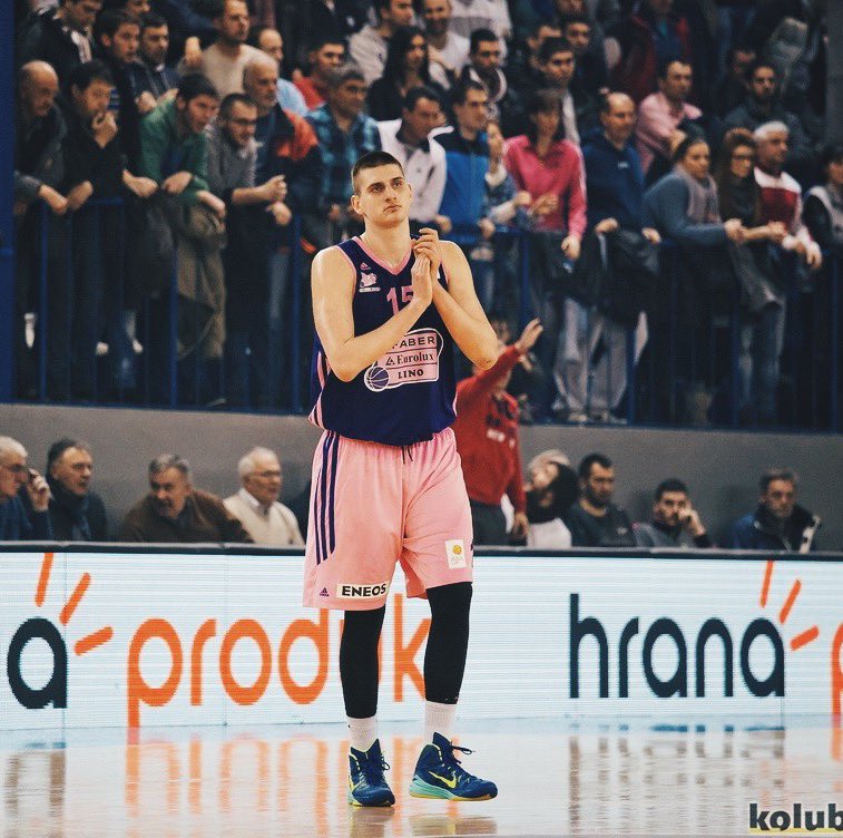djdjokovic's tweet photo. Jokara pre 6 godina u Valjevu, danas na vrhu sveta #NikolaJokic #mvp https://t.co/26mfCAQVRy
