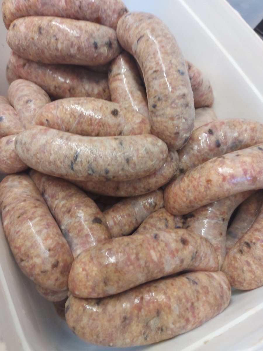rothburybutcher's tweet photo. All our Award Winning Sausages are handmade on the premises. Including theses Pork &amp; Caramelised Onion beauties!#sausage #shoplocal https://t.co/bW3xvAYNzF