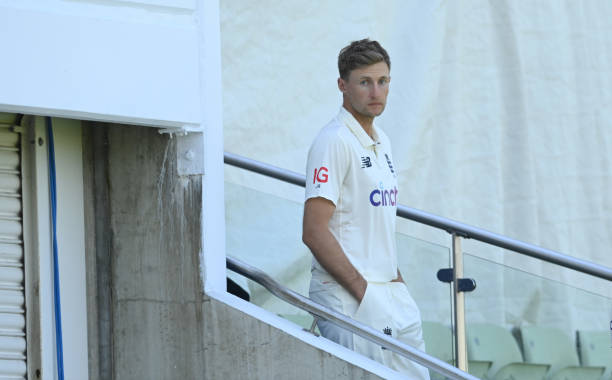 MithilaMojumder's tweet photo. Eyes on 2nd test 👀
Starting from tommorow 👀🐿️
#ENGvNz #ENGvsNZ 🐱
Good lucks @englandcricket
& Best wishes to our golden boy💙🐿️ @root66 💫
#TeamRoot 💙💫 https://t.co/ZcTvimmOJj