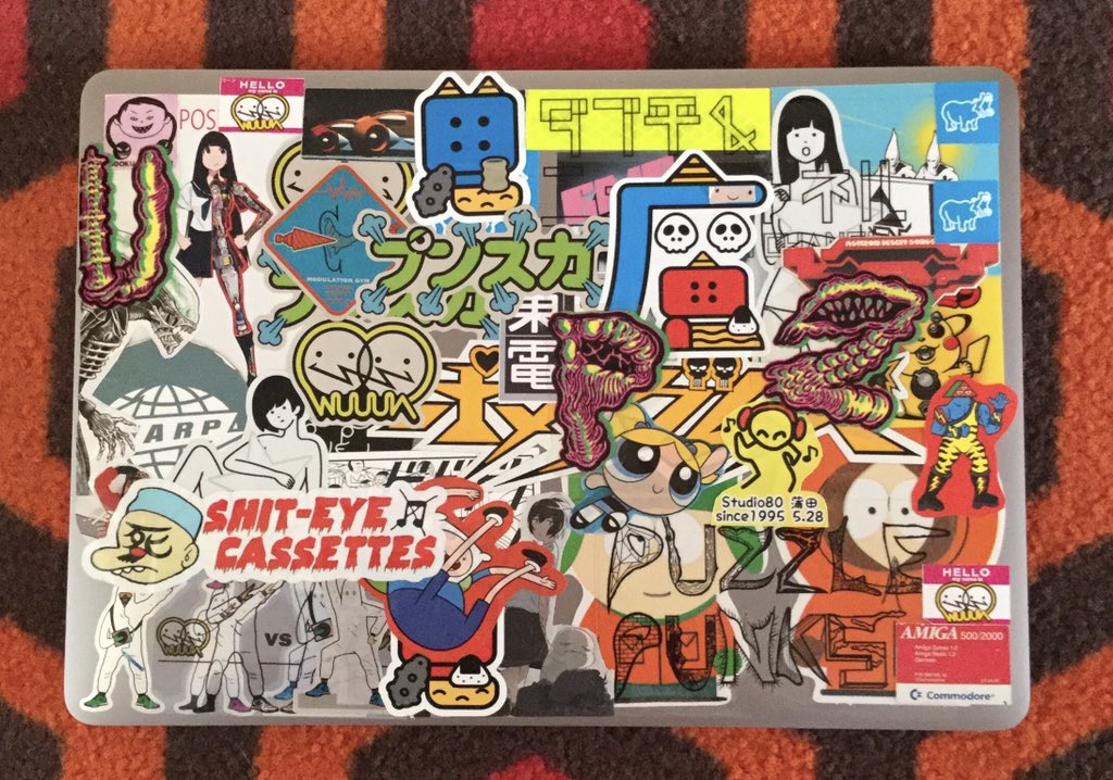 ノートpcに貼ってあるステッカー見せろ に反応した皆さん Togetter ノートpcに貼ってあるステッカー見せろ に反応した皆さん Togetter