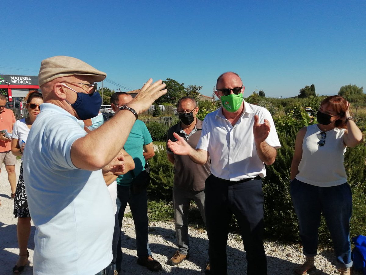 rsecoloetsocial's tweet photo. Visite du #GardenLab de la commune de Gignac la Nerthe par René TASSY, adjoint au maire, délégué à l'agriculture : une formidable manière de lutter contre la bétonisation ! https://t.co/kNt9nx5SdX