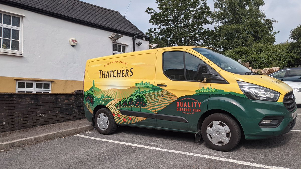 You know it's gonna be a good day when <a href="/thatchers_cider/">Thatchers</a> rock up to sort your install! 🍏🍺🍏 

#NewCider #DrinkLocal #Tongwynlais