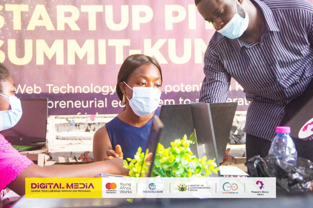 haven_africa's tweet image. Trainees were taken throughtools in photoshop and their multiple functions, trainees were then educated on the various canvas sizes in photoshop and their purpose.They were  introduced to font selection and it's manipulation using photoshop. 
#GTLBaseProgram 
#WomensHavenAfrica