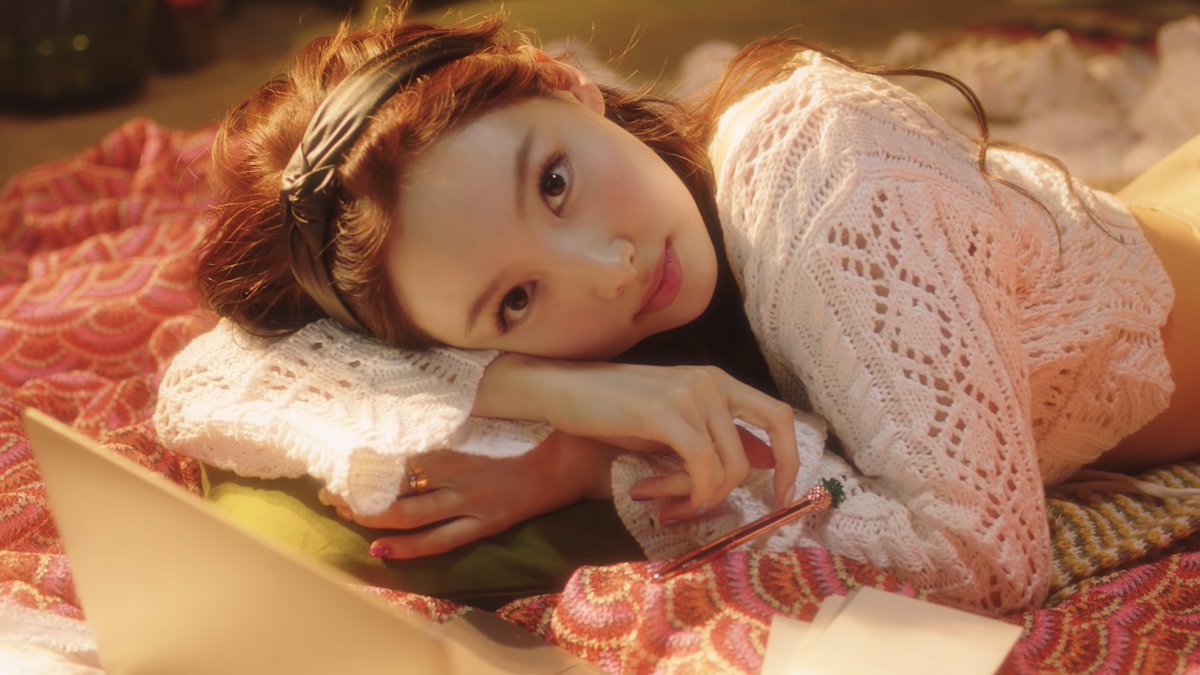 imnayeonarchive's tweet photo. She’s IM NAYEON https://t.co/2Qng9HqlpT
