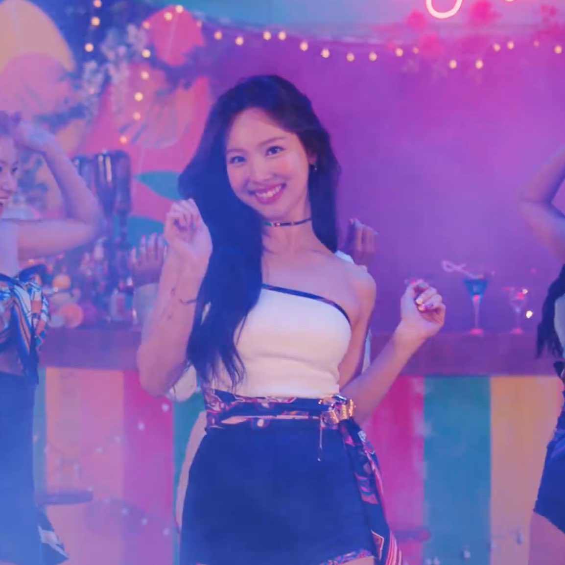 inygallery's tweet photo. THIS NAYEON https://t.co/2imQGuS8iZ