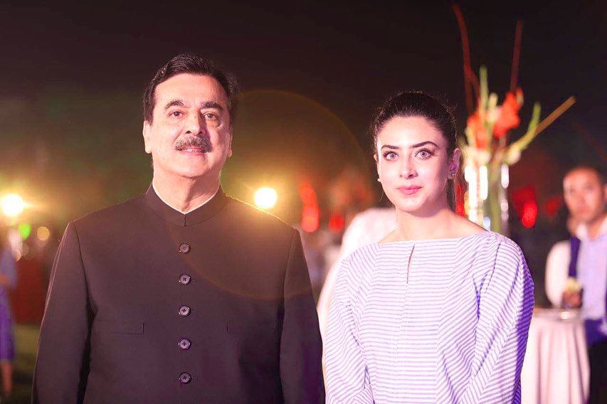 Wishing the former PM of Pakistan Yousaf Raza Gillani sb a very Happy Birthday. 