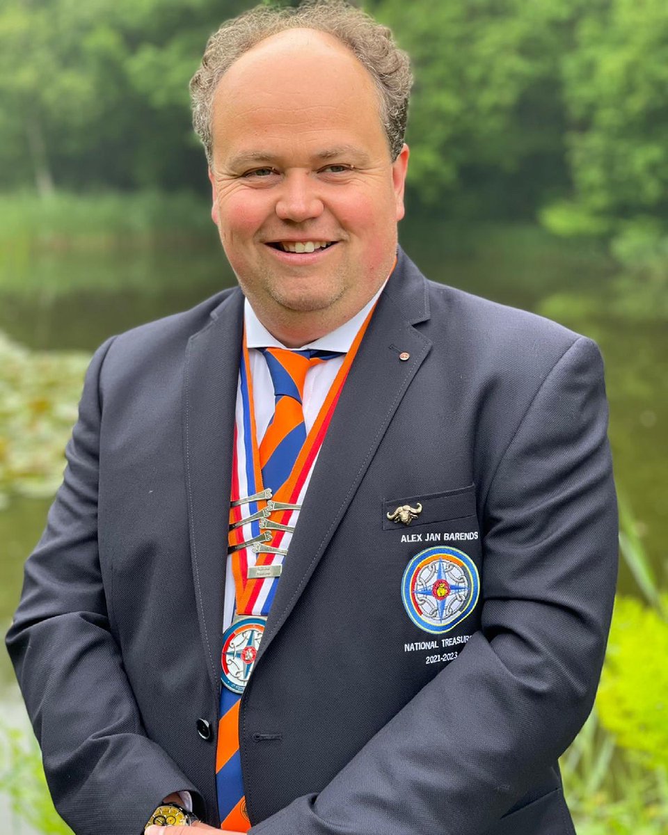 Even voorstellen: 

Alex Jan Barends de nieuwe National Treasurer van 41 Club Nederland. 

Ik ben Alex Jan barends en samen met mijn fantastische vrouw Debbie en onze twee kanjers van dochters wonen wij in het mooie Usselo gelegen onder de rook van Enschede!