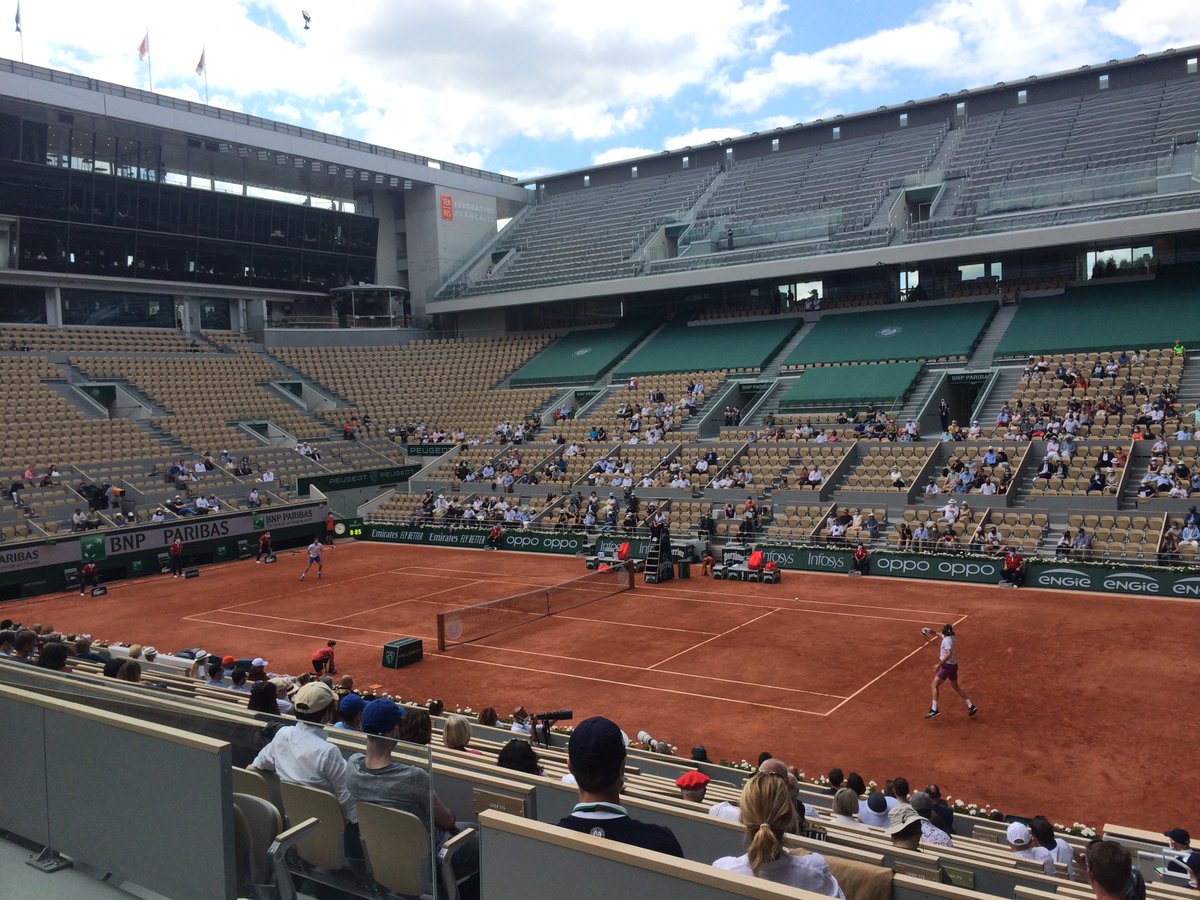 Dimanche, des binômes franciliens de l’Afev ont pu assister aux matches de huitième de finale depuis le court central de <a href="/rolandgarros/">Roland-Garros</a> grâce à la <a href="/FondationBNPP/">Fondation BNP Paribas</a> !🎾Merci pour cette journée inoubliable🤩