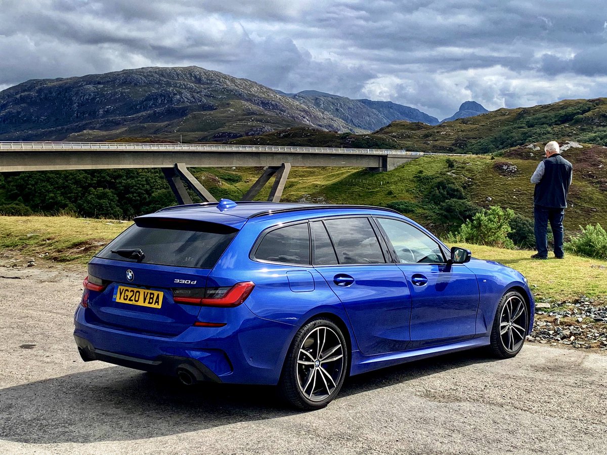Seatz37's tweet photo. @PistonHeads 330d on NC500 and 335i manual on Mulsanne #pistonheads #FastEstate https://t.co/8SCezrS4HD