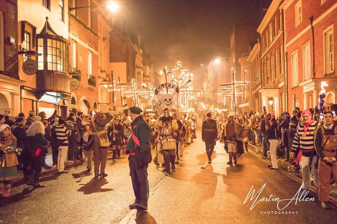 What's better than watching the Cliffe on Bonfire Night?

Joining the Cliffe and being part of what we do on Bonfire Night and throughout the year of course!

For how to apply, see cliffebonfire.com but don't wait too long as we're only taking applications for a short while