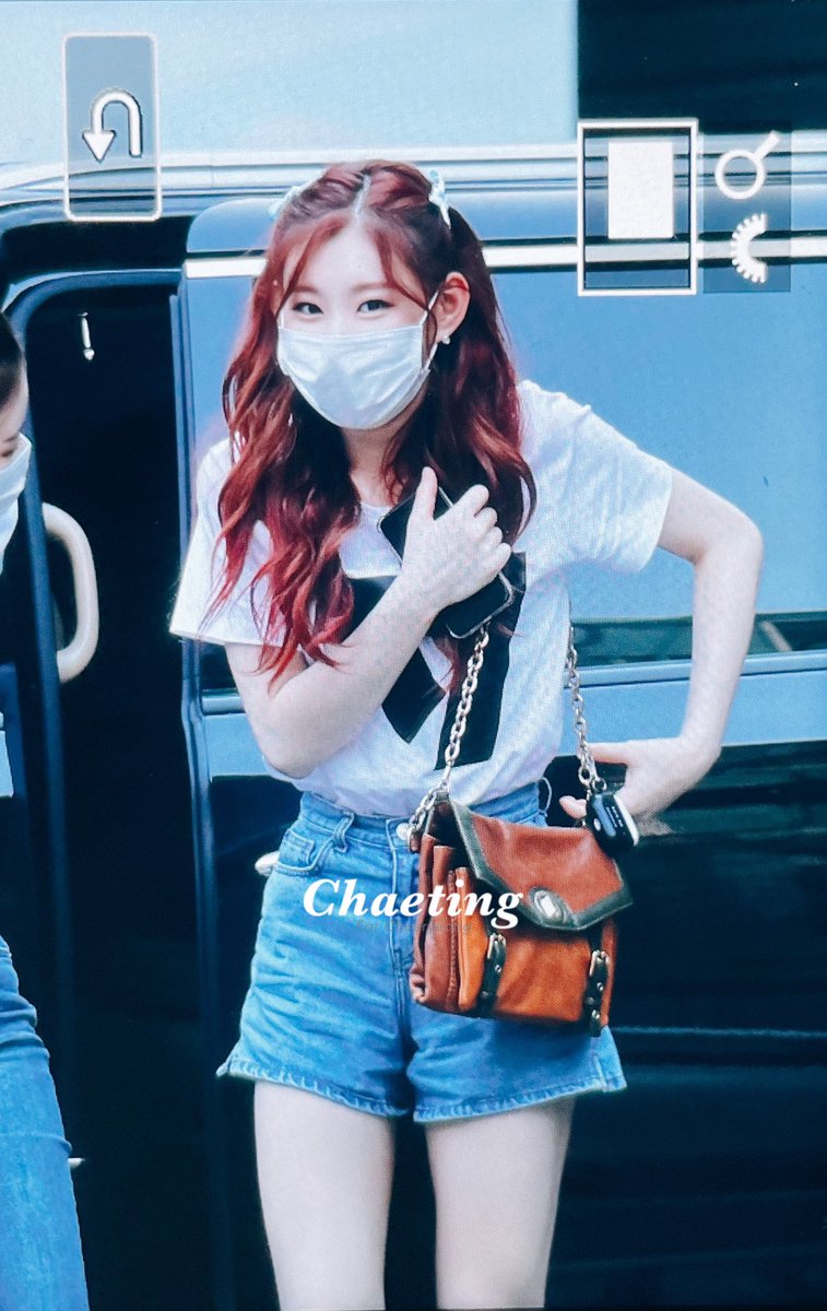 chaeting_'s tweet photo. 210609 하ㅏ넘기여워죽을거같애 #채령 #ITZY #CHAERYEONG https://t.co/tCgn3wXUPK