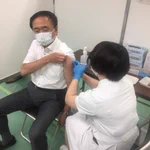 神奈川県の黒岩知事、大手町に行ったついでにワクチン接種を受けてしまう!