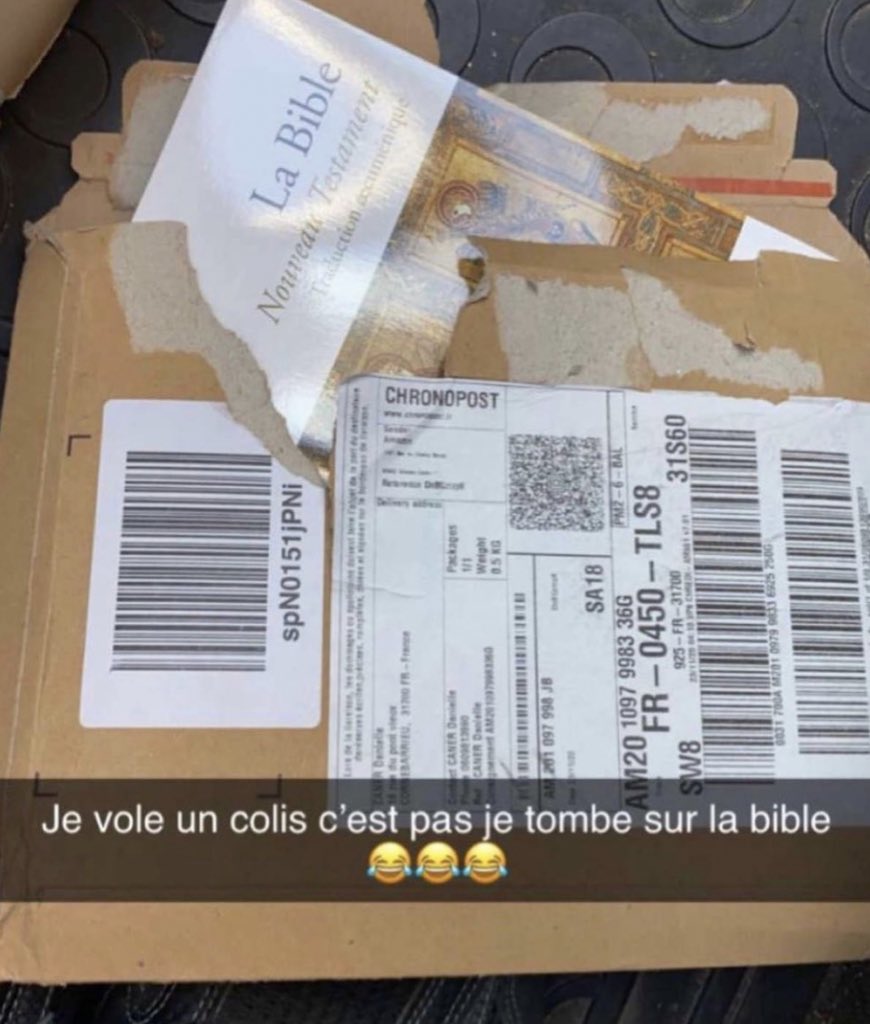 DiShaarawyN10's tweet photo. Oh je suis mort le snap 😭 https://t.co/QKU6IbF1VK