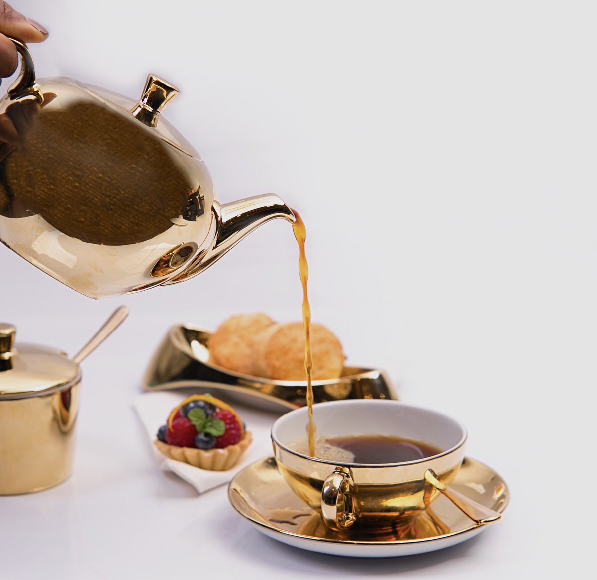 VRKempinski's tweet photo. Indulge in the timeless tradition of #AfternoonTea with a modern touch at #KLounge
Ksh 2,500 per person, Daily 3:00pm to 6:00pm
+254 703 049 000 / dining.villarosa@kempinski.com
#KempinskiAfternoonTea #VillaRosaKempinski #KempinskiMoments #KempinskiWhiteGloveService https://t.co/3IETd0BQ6q