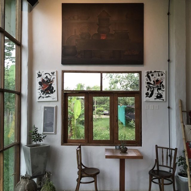 bluexwanderlust's tweet photo. สวรรค์บนดิน Farm &amp; Tea House, เชียงราย 
คาเฟ่เรียบง่ายท่ามกลางธรรมชาติ เหมาะแก่การพักผ่อน หลีกหนีความวุ่นวาย ส่วนของ Tea House จุดเด่นอยู่ที่ชาสมุนไพร นอกจากนี้ยังมีกาแฟ ขนม และ Ice cream อย่าง อัญชันแมคคาเดเมียด้วยนะคะ เปิดทุกวัน 9.00-17.00 น.
@aroii #รีวิวคาเฟ่ #คาเฟ่เชียงราย https://t.co/r9I0su9PvM