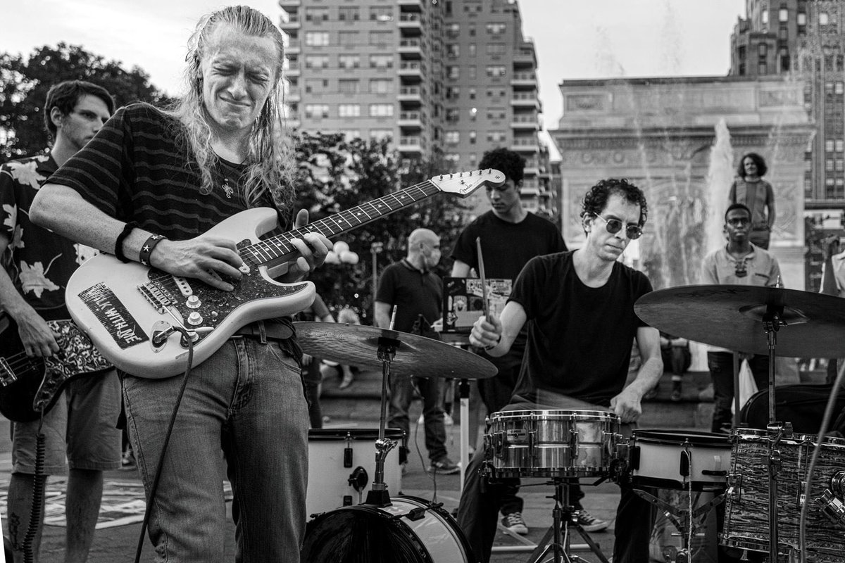 Live at the Arch 
#FujiXT3
35mm-1/125@ƒ2.8-ISO1250

#music #guitar #band #jamming #expression #guitarface #pose #newNormal #photojournalism #streetphotography #blackandwhite #monochrome #WashingtonSquarePark #Fujifilm #GreenwichVillage #WestVillage #PeopleWatching #Documentary