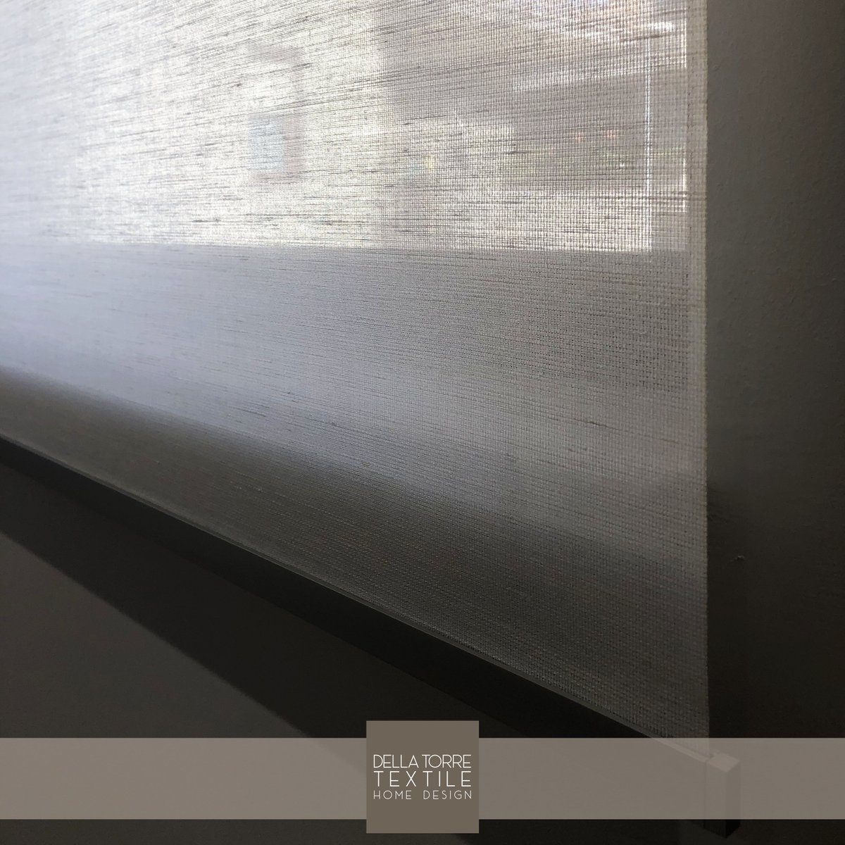 dellatorrehome's tweet photo. 😍 Pratiche, funzionali, semplici, moderne!
✌️ In questa zona giorno non abbiamo avuto dubbi: tende a rullo con tessuto tecnico effetto lino + cover in acciaio
#dellatorretextilehomedesign #dellatorrehome #dellatorre #textile #tessuti #tendaggi #tendemoderne #casamoderna https://t.co/bwcbJ1syuJ