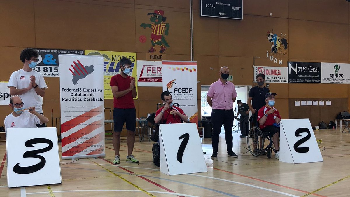 Cataloniafundac's tweet photo. El Campionat de Boccia de Catalunya ha acabat i volem celebrar les medalles que hem obtingut. En BC1 medalla de plata per Merche Giraldo,  BC2 medalla de plata per en Juan Castán i medalla d’or per en Benito Sánchez. I BC3 medalla d’or per en Wafid Boucherit. Moltes felicitats! https://t.co/bx9wlrvZSp