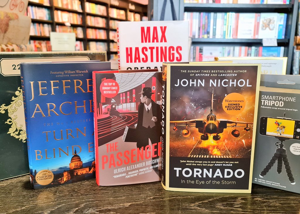 We've got you sorted for gift ideas this #FathersDay 🎁📚