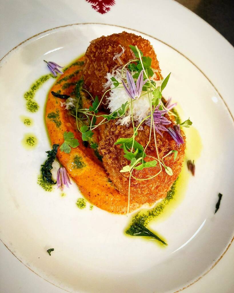 ChefDucie's tweet photo. Red pepper arancini with Romesco sauce &amp; Parmigiano-Reggiano.
.
.
.
.
.
#wednesday #humpday #picoftheday #oxford #eat #foodie #love #instagood  #fashion #photooftheday #beautiful#art #happy #photography #food #chef #chefslife #chefselection #art #world #chefsofinstagram #chefli… https://t.co/RjaDRNp6lm