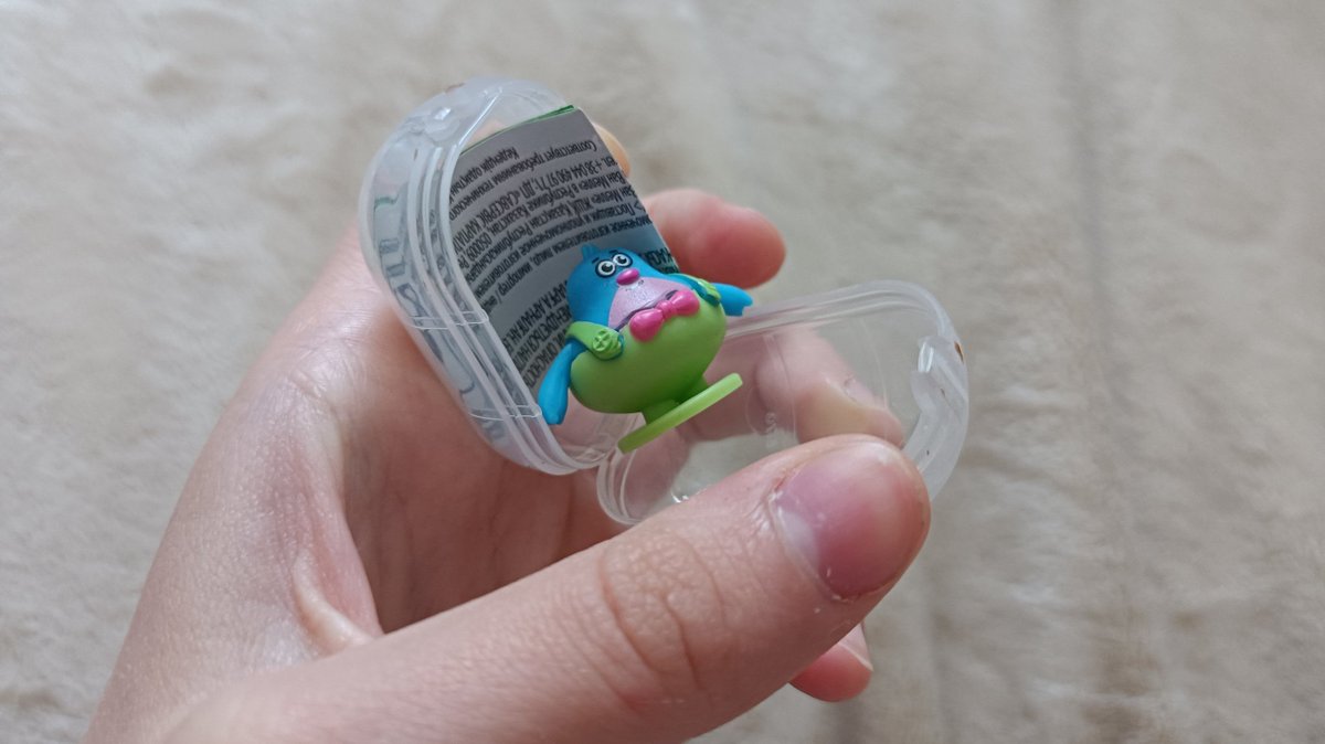 _and_really_hot's tweet image. что за извращенец сделал яйца открывающиеся вот так