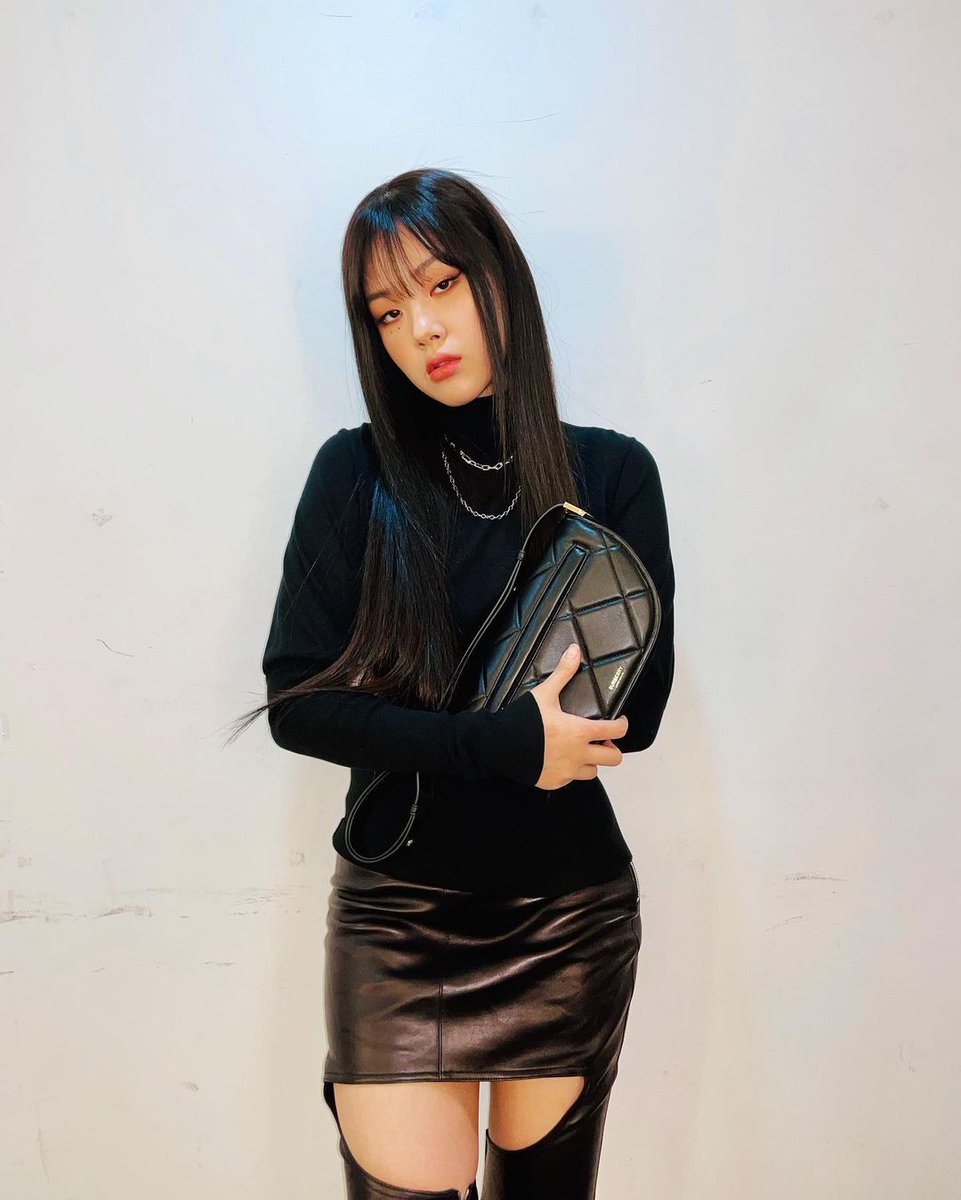 wwbibibullets's tweet photo. [#IGPOST 09.06.21 nakedbibi]

"#Burberry #TheOlympiaBag #Ad #광고
🧚‍♀️" 

🔸https://t.co/nDt79ofXf6

#BIBI #nakedbibi #BIBIBullets #비비 #김형서 https://t.co/65PurNI3l5