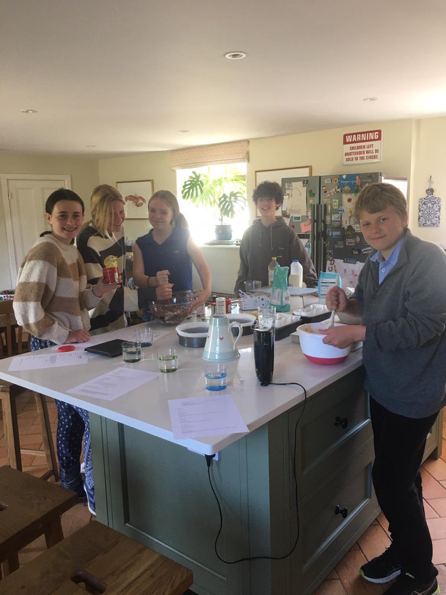 Winchester House Sch tweet media