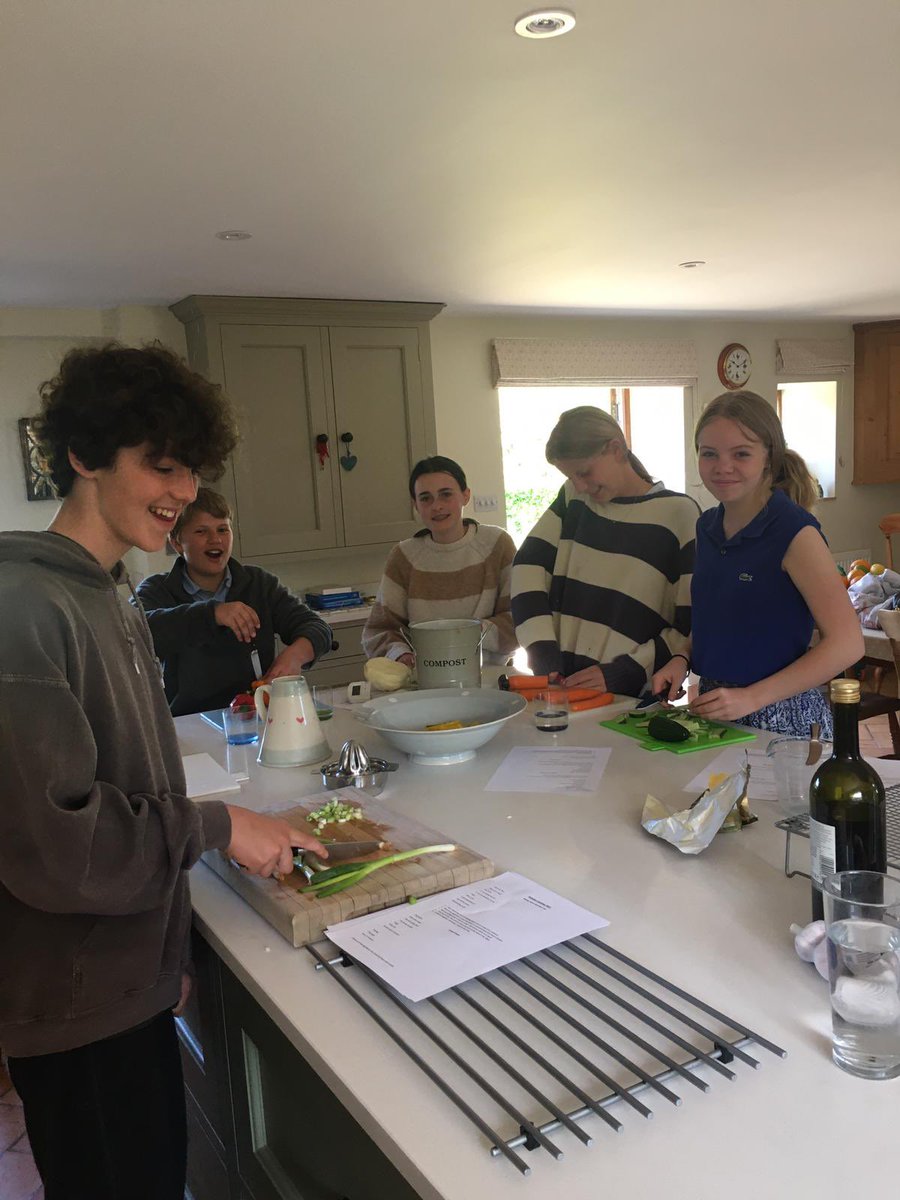 Winchester House Sch tweet media