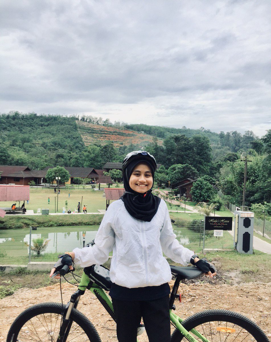 _Afqh21's tweet photo. Bila cerita pasal keindahan alam semulajadi, aku akan kaitkan dengan tempat aku membesar. Husel (Hulu Selangor), sebuah daerah yang terkenal dengan keunikan flora dan fauna. Kenapa aku suka cycling &amp; Hiking ? Sebab aku suka menikmati alam sekeliling. Jom discover Husel !🍃 https://t.co/ozULZ8MSzr
