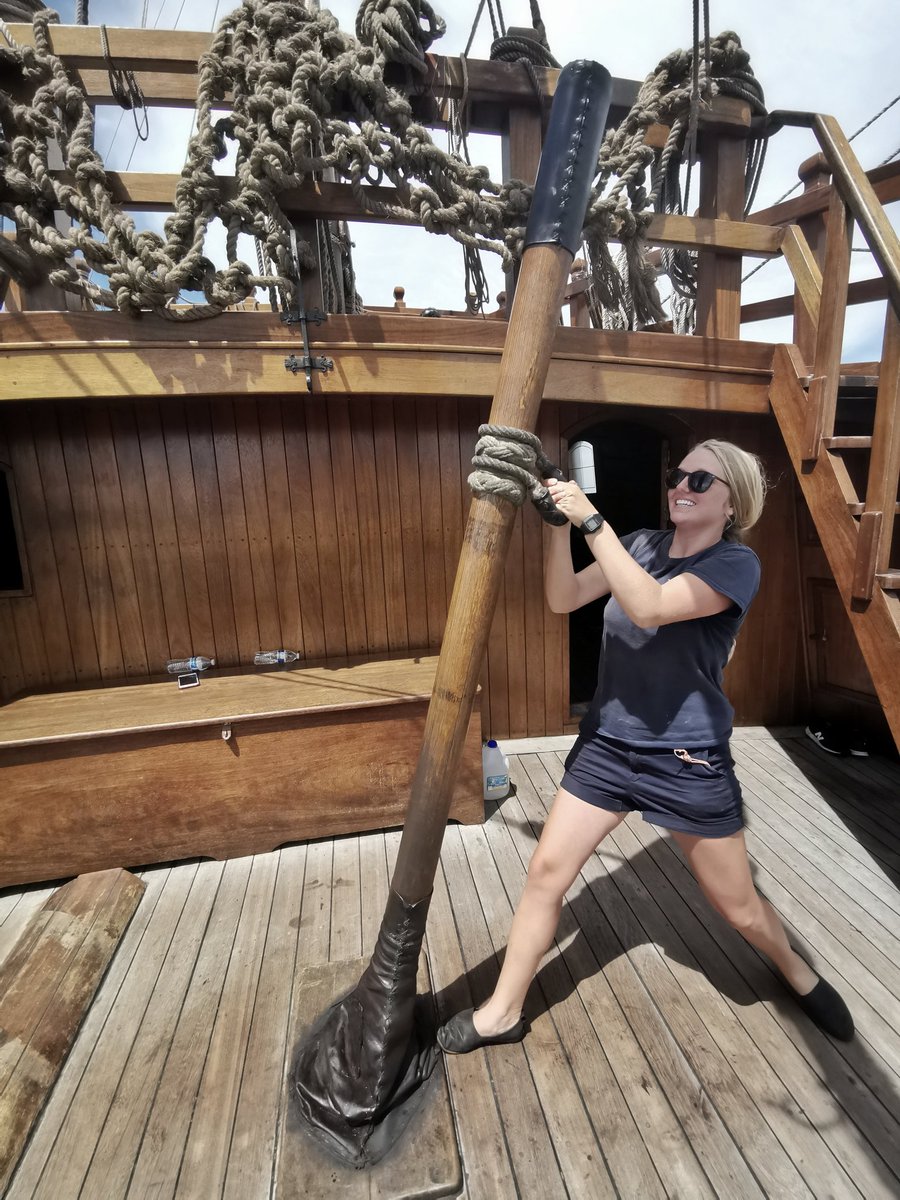 lanaosantamaria's tweet photo. Do you know how do we steer the ship? Can you name it? 🧐🧐🧐
-
-
-
#NaoSantaMaria #SantaMaria #Nao #steeringsystem #steering #sistemadegobiernodelbuque #sistemadegobierno #gobernando #puentedemando #sailors #marineros https://t.co/CuO5FVvNag