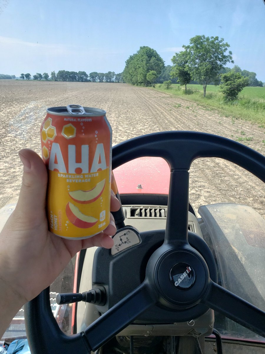 Brushy06's tweet photo. Gotta say during #plant2020 I got into Bubly drinks, this year it is AHA. Love all the flavors, but honey &amp; peach is a damn good combo. #plant21 #cabthoughts https://t.co/WwoGDjoBra