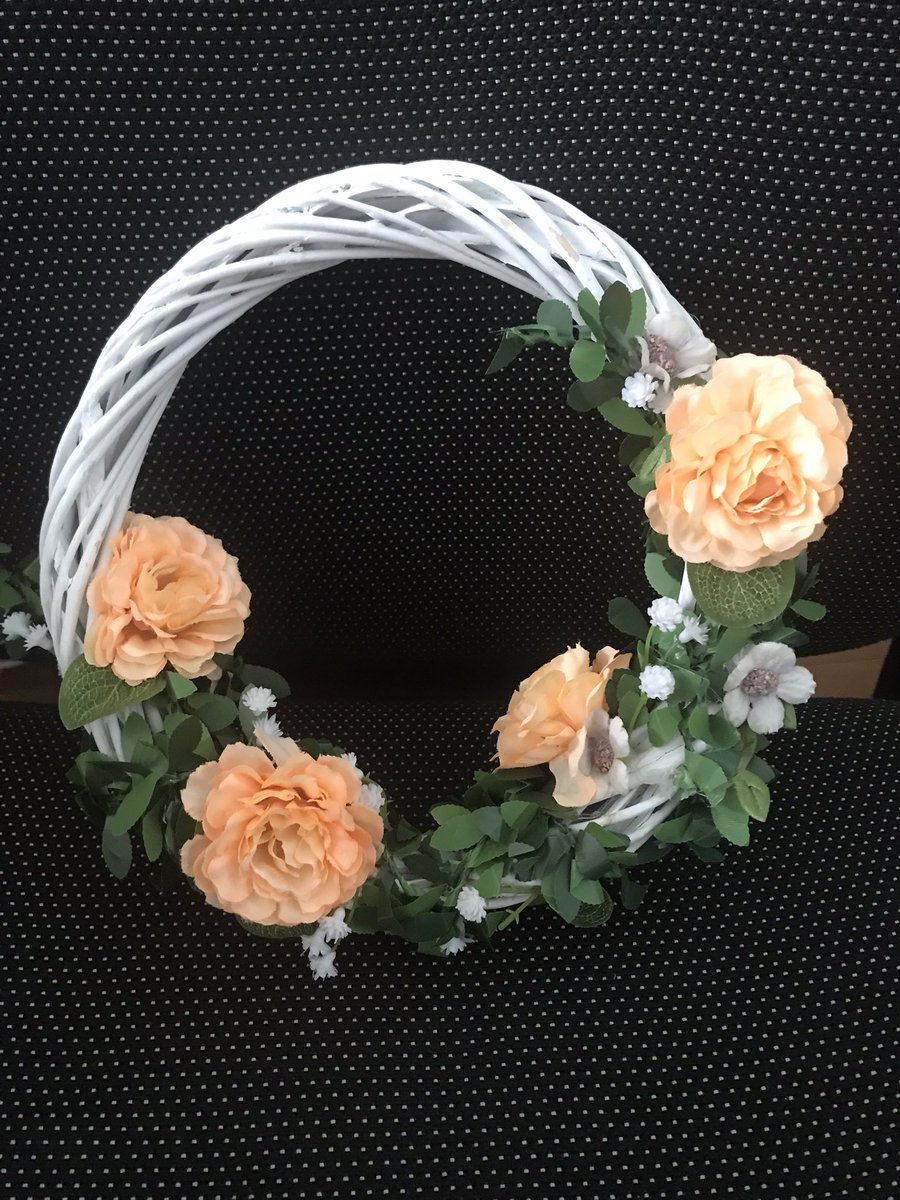 YRClondalkin's tweet photo. The finished wreaths #art #craft #makeanddo #creativity #weareyouthreach @ddletbYR @NAYCEXEC @ETBIreland @ddletb @SOLASFET @EUFunds_Ireland @ESF_Ireland https://t.co/S9IIbegcYo