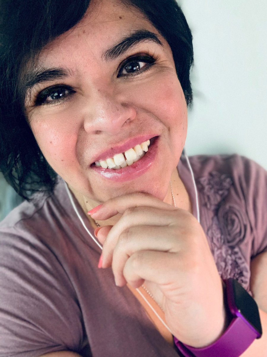 YanOrtega's tweet photo. Día … ya ni se cual de #homeoffice y de #cuarenterna
Gracias porque aquí seguimos dando lata.
✨✨✨✨✨ https://t.co/FTCUTpwVAg