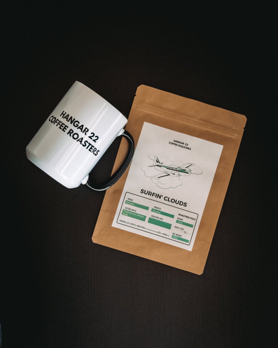 Our Surfin’ Clouds debut ☁️✈️☁️

This organic coffee has more fruit flavours with berry-like acidity. With bolder flavours and a muted sweetness, Surfin’ Clouds will keep you soaring over-the-top!
#avgeek #aviation #coffee