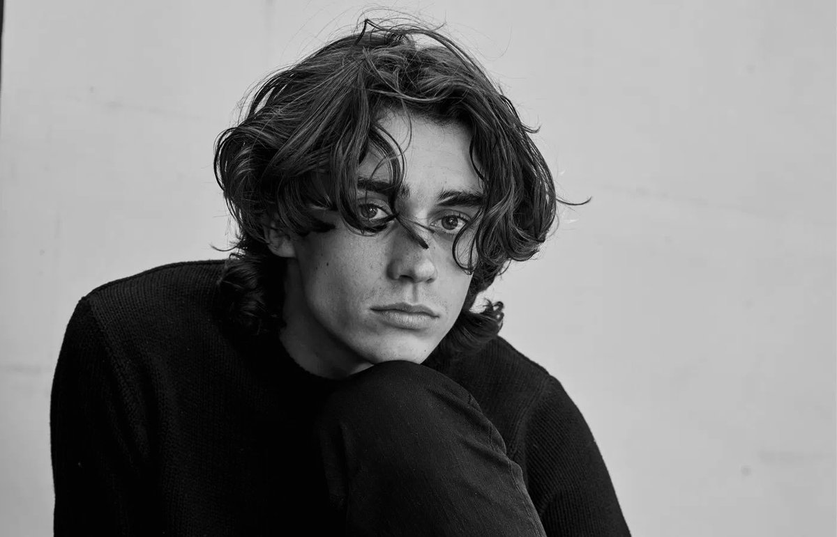 𝐆𝐑𝐀𝐘𝐒𝐎𝐍 𝐓𝐇𝐎𝐌𝐀𝐒 𝐇𝐈𝐆𝐇𝐓𝐎𝐏𝐏.

        ❛ the only crime 
           in a war, is to
           lose. ❜

written by #єємѕ