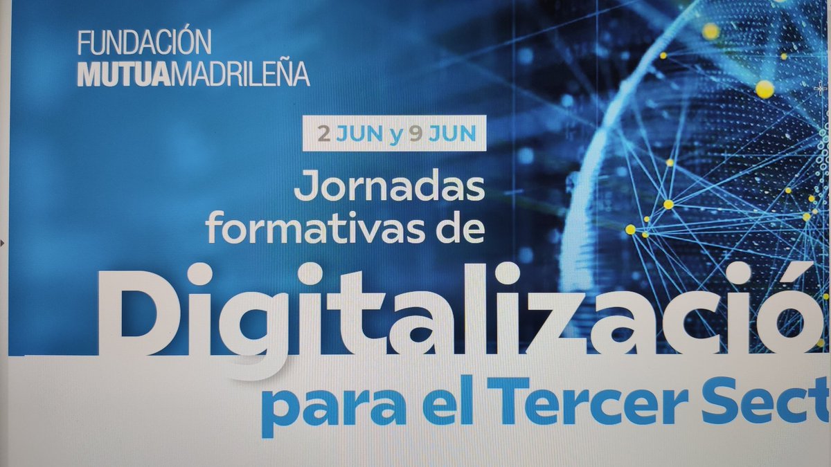 Si queremos que nos lean y escuchen, entonces dejemos de mirarnos el ombligo (contar lo que queremos) y comencemos a elaborar contenidos personalizados (contar lo que necesita nuestra audiencia). Una de las conclusionea de la mano de <a href="/L_DeLaFuente/">laura</a> <a href="/fundacionmutua/">FundaciónMutuaMad</a>