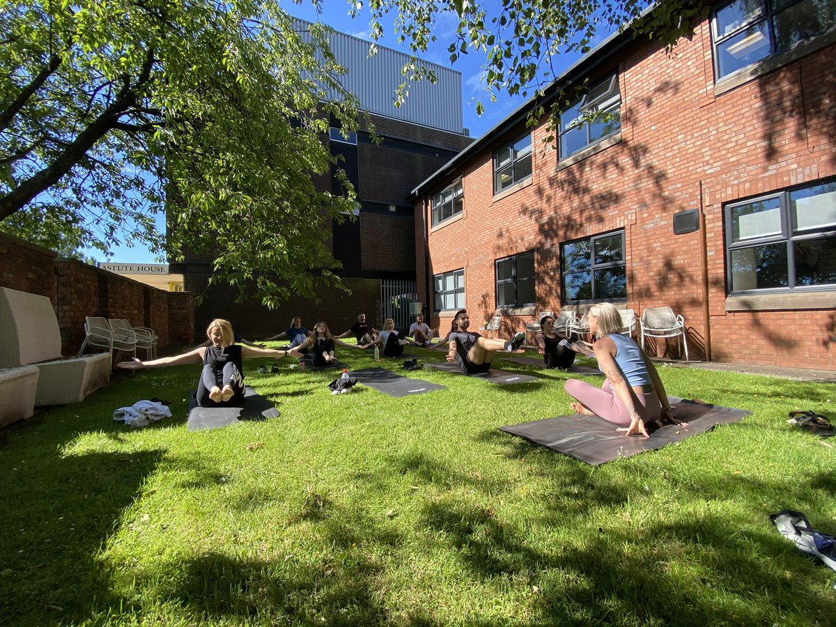 simon potts tweet media