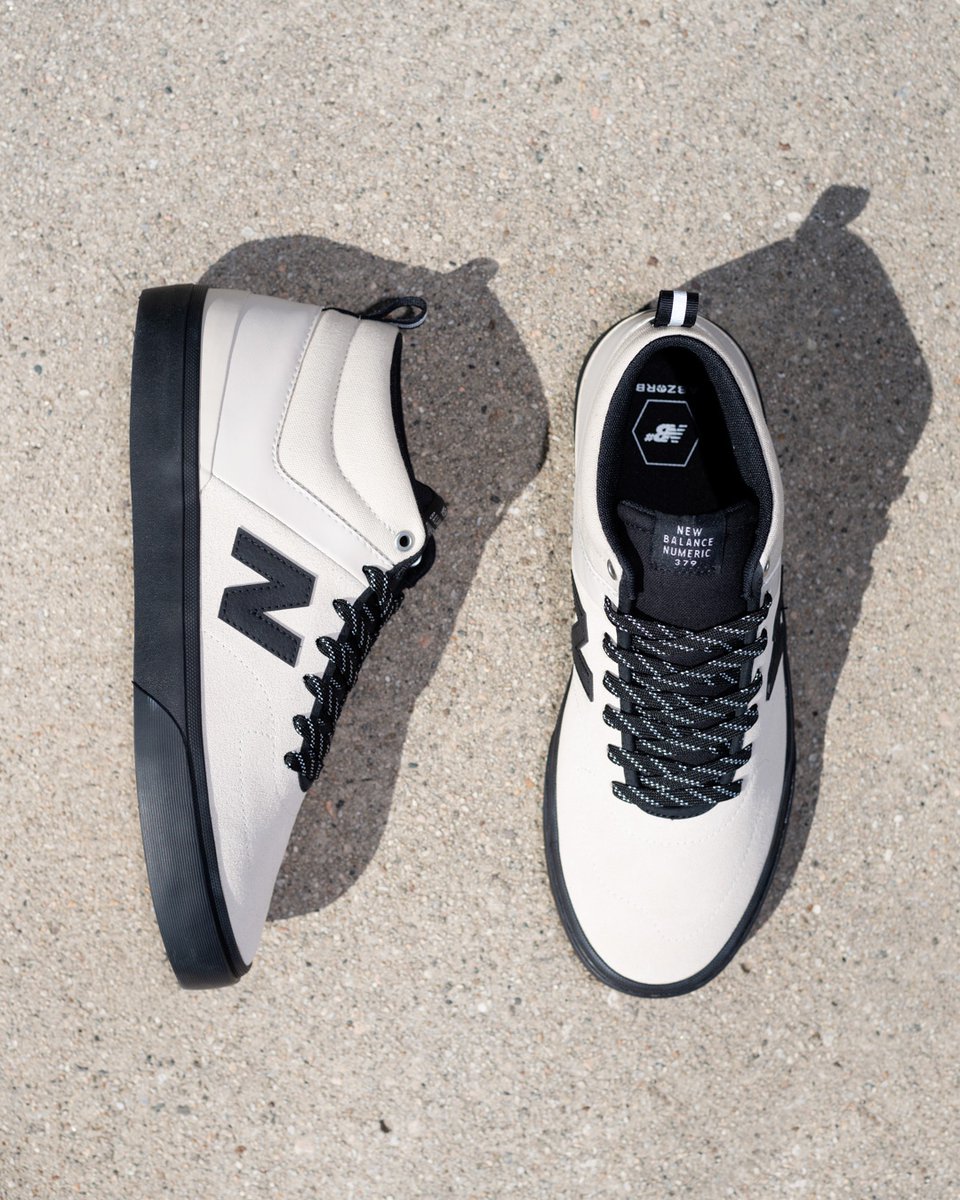 nbnumeric's tweet photo. Keeping it classic with the 379 Mid.
#NBnumeric
#NM379 https://t.co/8OCbmHXP2R