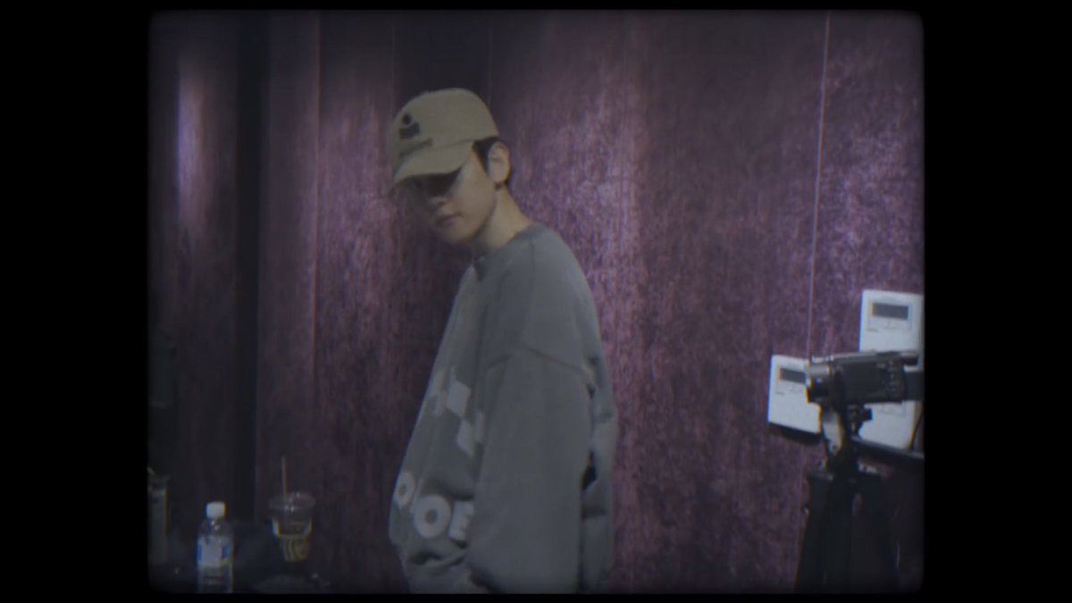 oshcuddles's tweet photo. In conclusion, Chanyeol and Baekhyun really tried to fit a lot of schedules in a day. That’s why in the Studio NNG video they said they were really busy 😭 https://t.co/66wDg3Afe8