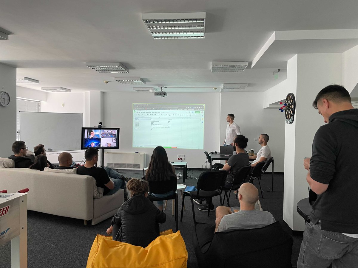 A brief recall from the ST6 NON-Q Gathering. 🔙

A fun event where we share what we have achieved so far, our current financial overview, and a couple of other topics that intrigue us.🧡

Wanna be at our next NON-Q Gathering? 
Write us ➡️ bit.ly/3pBCriu 🚀