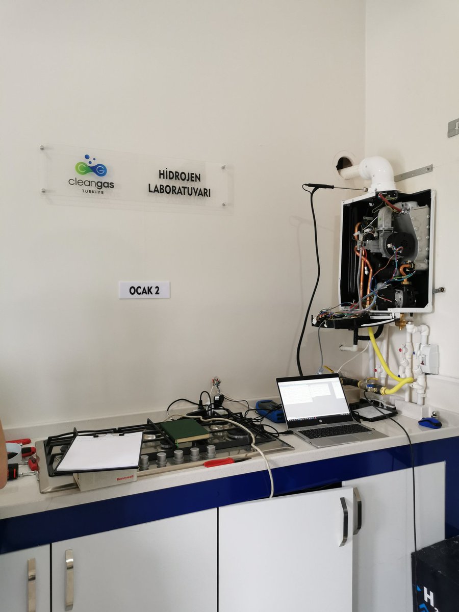 cleangascenter's tweet photo. Adım Adım Hidrojene
Temiz Enerji Merkezimizde Kombi testlerimiz devam ediyor.
#powertogas #cleangas #temizenerji
@DaikinTurkiye
@GazbirGazmer
@gazbir_ https://t.co/Hsz7ziw198