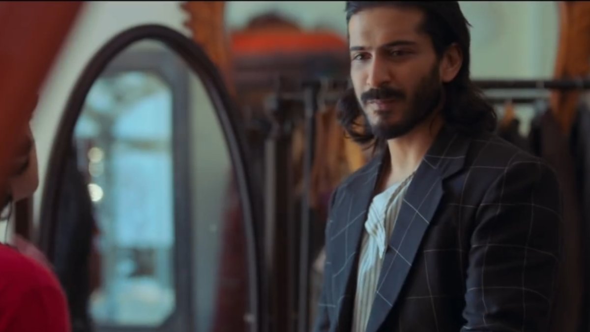 Filmydetective1's tweet photo. #Ray 25th june on #Netlix . https://t.co/zHjPtYNVft