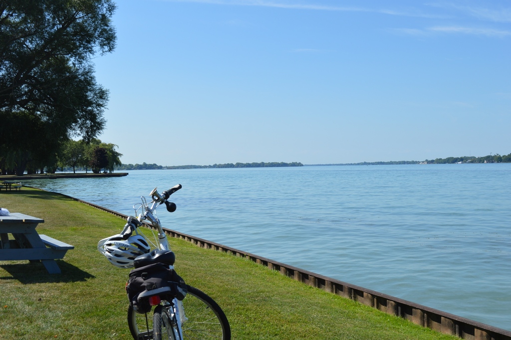 TourismLambton's tweet photo. Did you know: June is officially Ontario Bike Month? Get out on Sarnia-Lambton trails, enjoy the sights and sounds as you pedal along Ontario's Blue Coast and don't forget to tag us in your photos #ontbluecoast https://t.co/xYxHGkMUn3