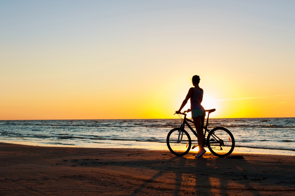 TourismLambton's tweet photo. Did you know: June is officially Ontario Bike Month? Get out on Sarnia-Lambton trails, enjoy the sights and sounds as you pedal along Ontario's Blue Coast and don't forget to tag us in your photos #ontbluecoast https://t.co/xYxHGkMUn3