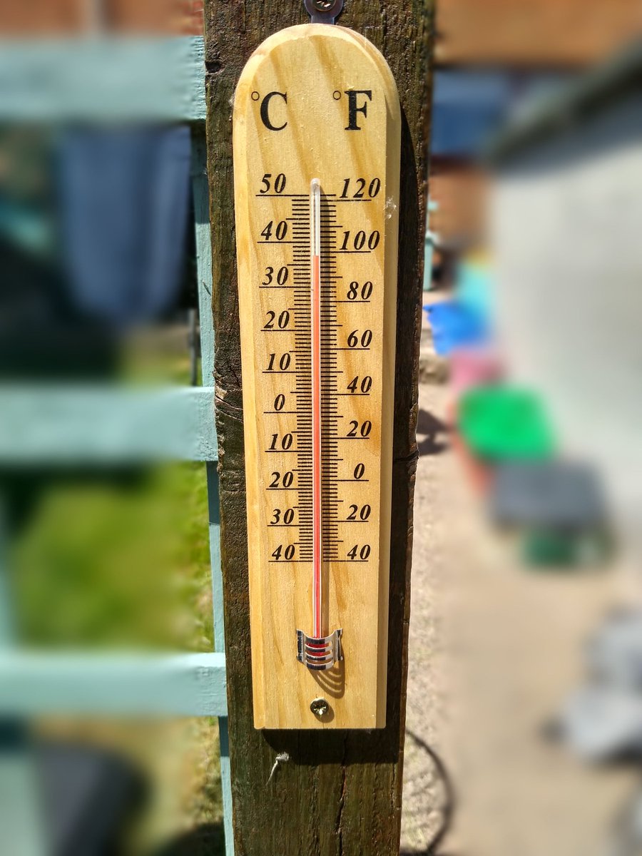 markwhyatt's tweet image. Hot day today in Derbyshire 37•c ☀️🍨🏖️ @derbyshire_live