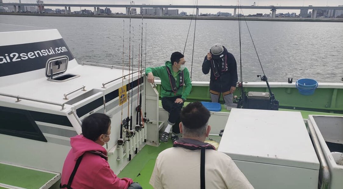 ビル坂恵 S Tweet Tabizaru Official本日深夜1時34分から 東京で釣り 対決の旅 がスタート ゲストはfujiwara原西さん ドランク鈴木さん 第二回目となる釣り対決 今回は釣った魚をとある料理人に調理して頂きます 果たしてどんな結果となるのか お楽しみに ビル坂恵 S Tweet Tabizaru Official本日深夜1時34分から 東京で釣り 対決の旅 がスタート ゲストはfujiwara原西さん ドランク鈴木さん 第二回目となる釣り対決 今回は釣った魚をとある料理人に調理して頂きます 果たしてどんな結果となるのか お楽しみに