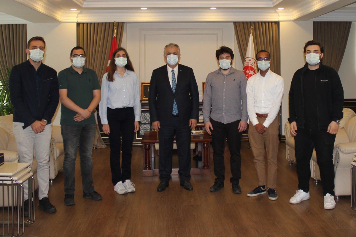 koustech's tweet photo. Sn. İzmit Kaymakamımız Şevket CİNBİR beyi makamında ziyaret ettik. Yaptığımız çalışmalar hakkında Sn. Kaymakamımıza bilgi verdik. Pandemi sürecinde verdikleri destek ve imkanlar için teşekkür ederiz.
@izmit_kocaeli https://t.co/bEh0E5DvJz